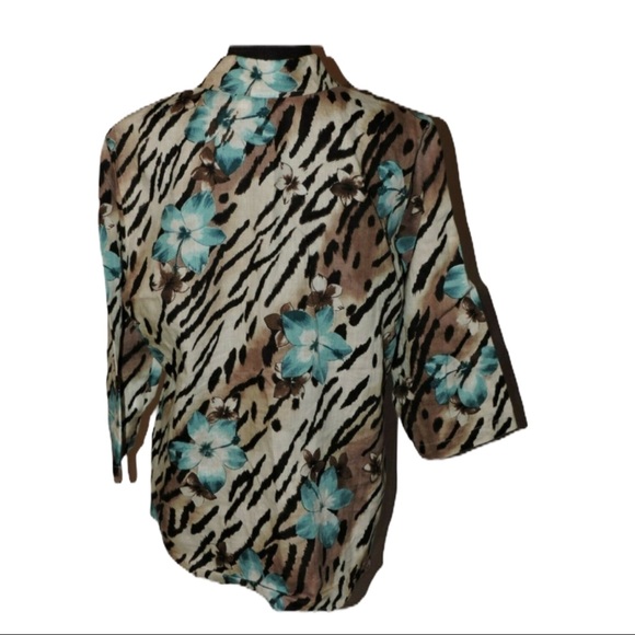 Additions by Chicos 2 Linen Top Wooden Buttons 12 - Picture 3 of 7